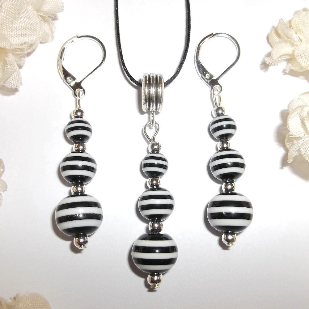 Jewelry Set Necklace & Earrings Gift Funky Matching Gift Idea Girl Woman 6221